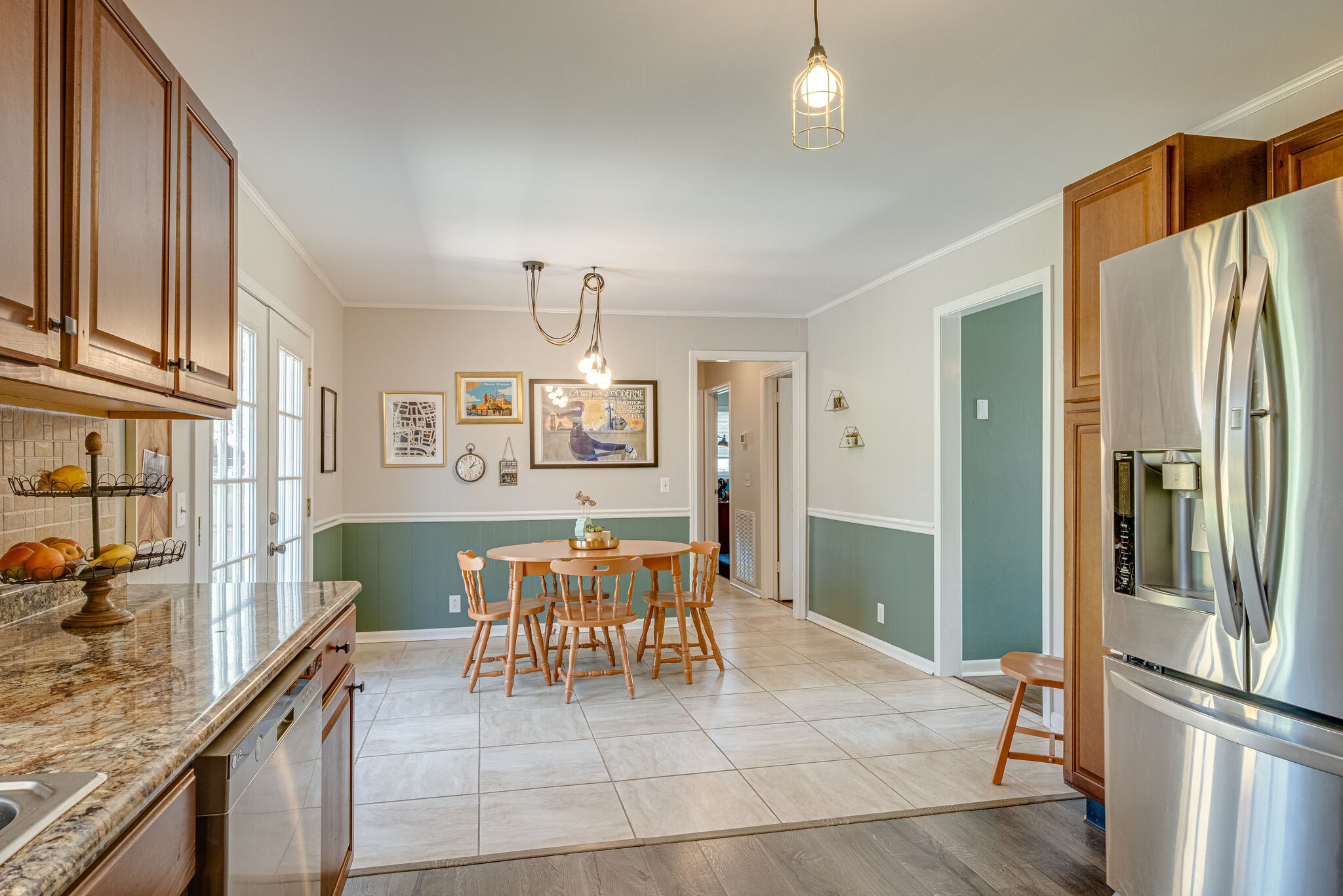 Before — Living Room Streamline — The Fig & Dane